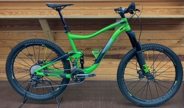 Giant Full Vtt Giant Femme 2018 Vélo Vtt Vtt Giant Femme Occasion