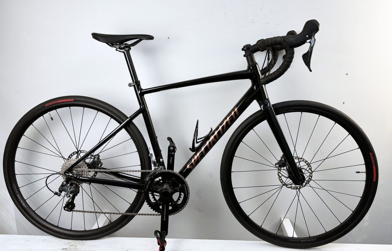 Vélo de route Specialized Allez 56 cm - Bicycles - Sainte