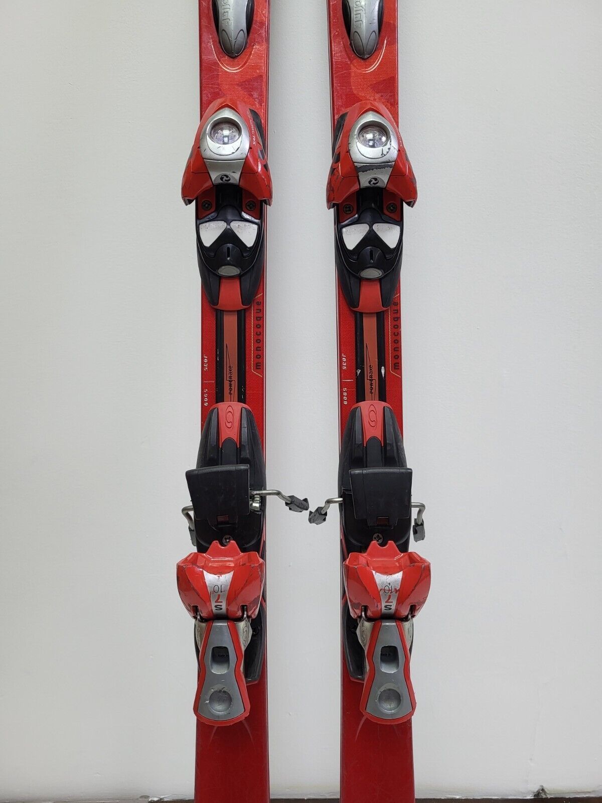 Skis alpins Salomon Equipe 8 3V 1 | Campsider