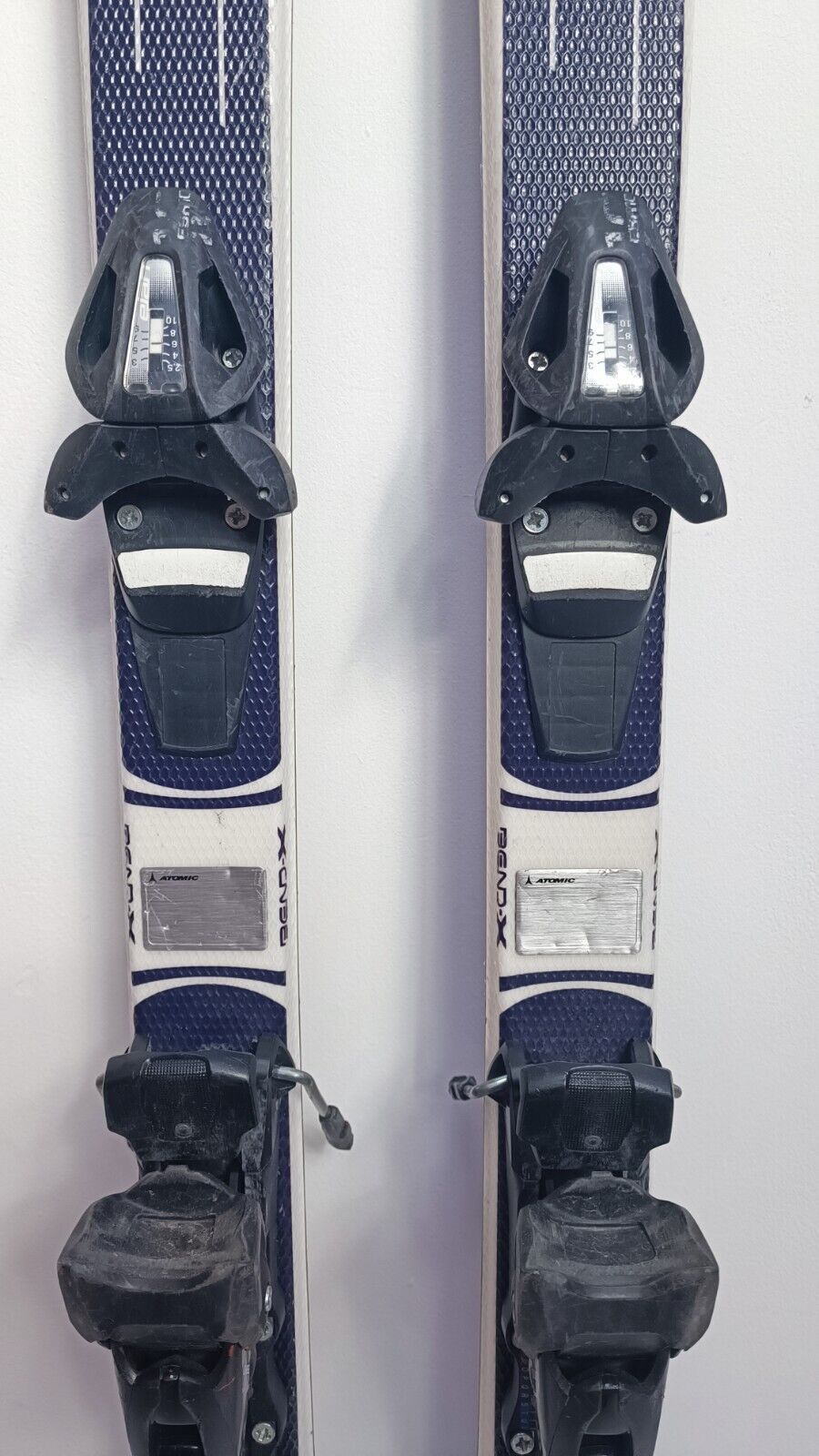 ski occasion adulte WEDZE X-LANDER 80 taille : 177cm = 1 mètre 77 + fixations ski occasion adulte WEDZE X-LANDER 80 taille : 177cm = 1 mètre 77 + fixations