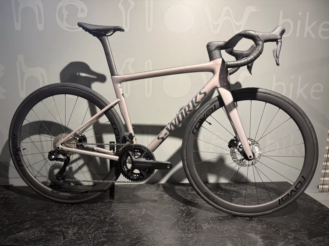 Vélo de route SPECIALIZED Tarmac SL8 Comp 105 Di2 Noir - 2026 I FSC