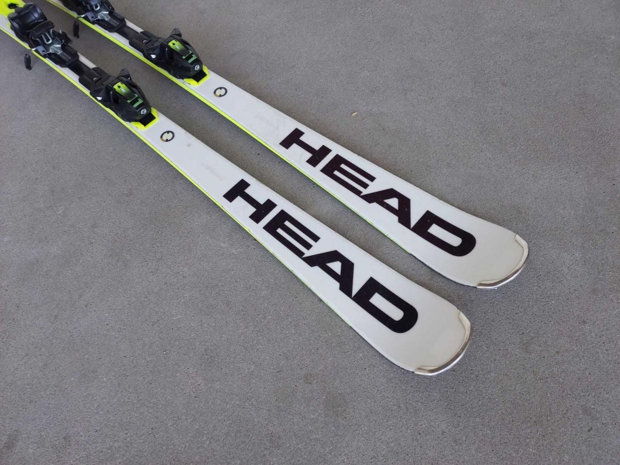 Kinder Ski Head Super Shape 107cm (Gebraucht) in Thalwil für CHF 45 – mit Lieferung auf Ricardo