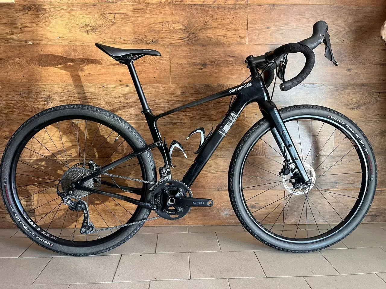 CANNONDALE Topstone Neo Carbon 4 Bosch 500WH vélo gravel électrique 2021