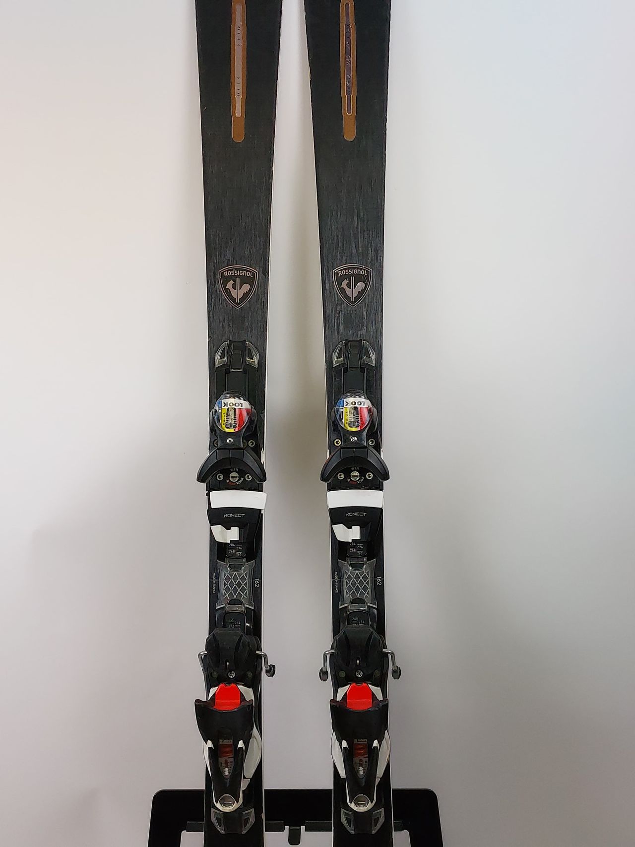 Skis alpins noirs Rossignol, pour homme