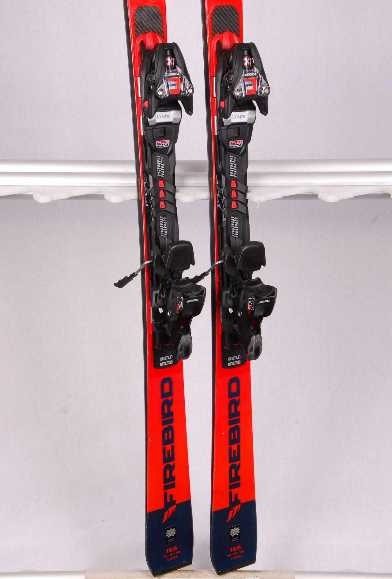 Ski Allmountain BLIZZARD RUSTLER 9 D + Fixations TCX11 Cm 174