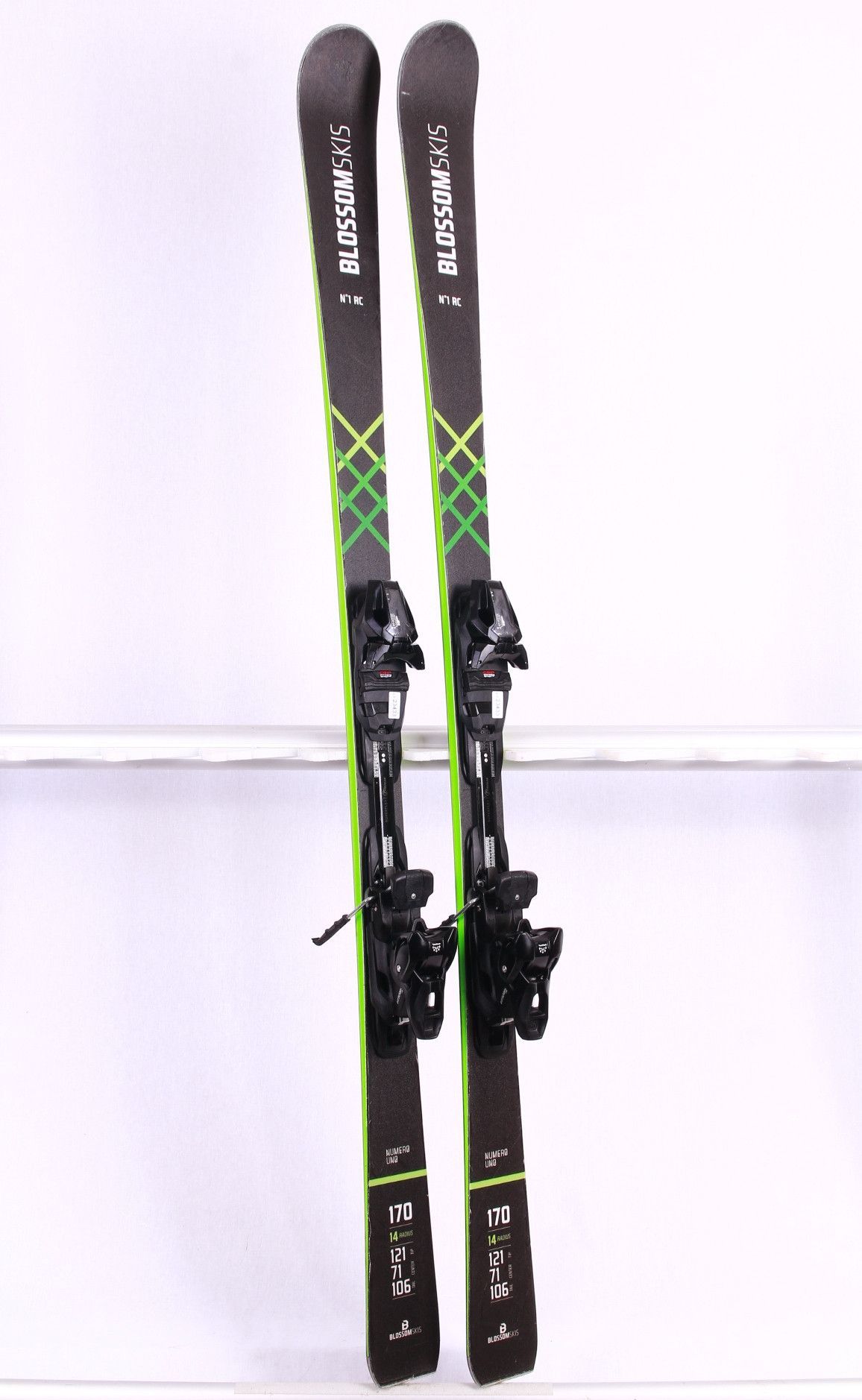BLOSSOM SKIS RC N°1 Skis alpins Blossomskis Blossom N1 Rc 2024 | Campsider