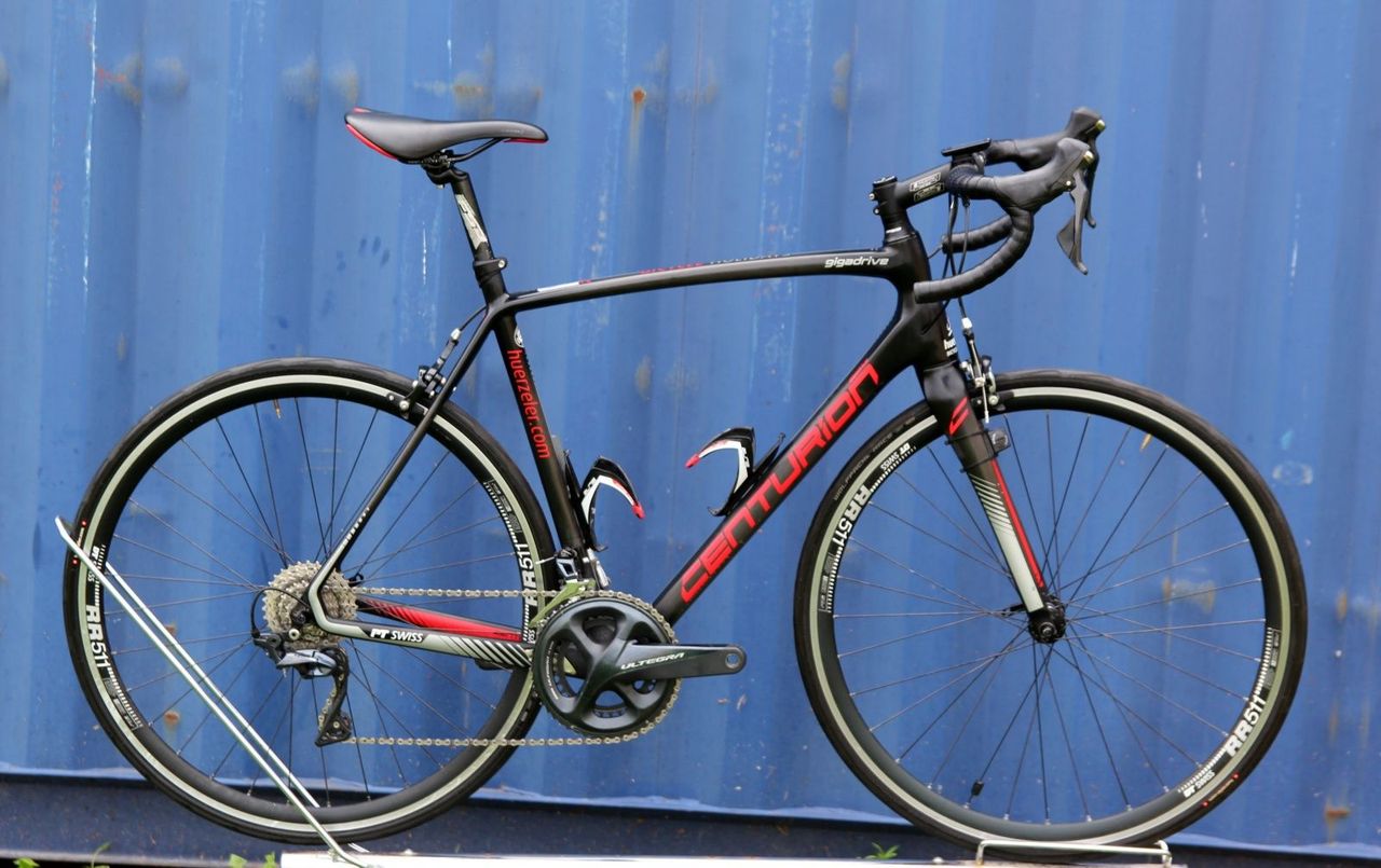 本格ロードバイクCENTURION GIGADRIVE 2000 47size Vélos de route Centurion Gigadrive Carbon | Campsider