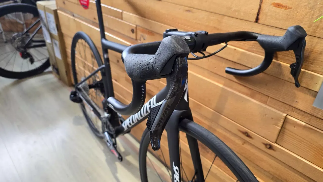 Vélos de route Specialized Tarmac Sl8 Comp Sram Rival Axs 2026 
