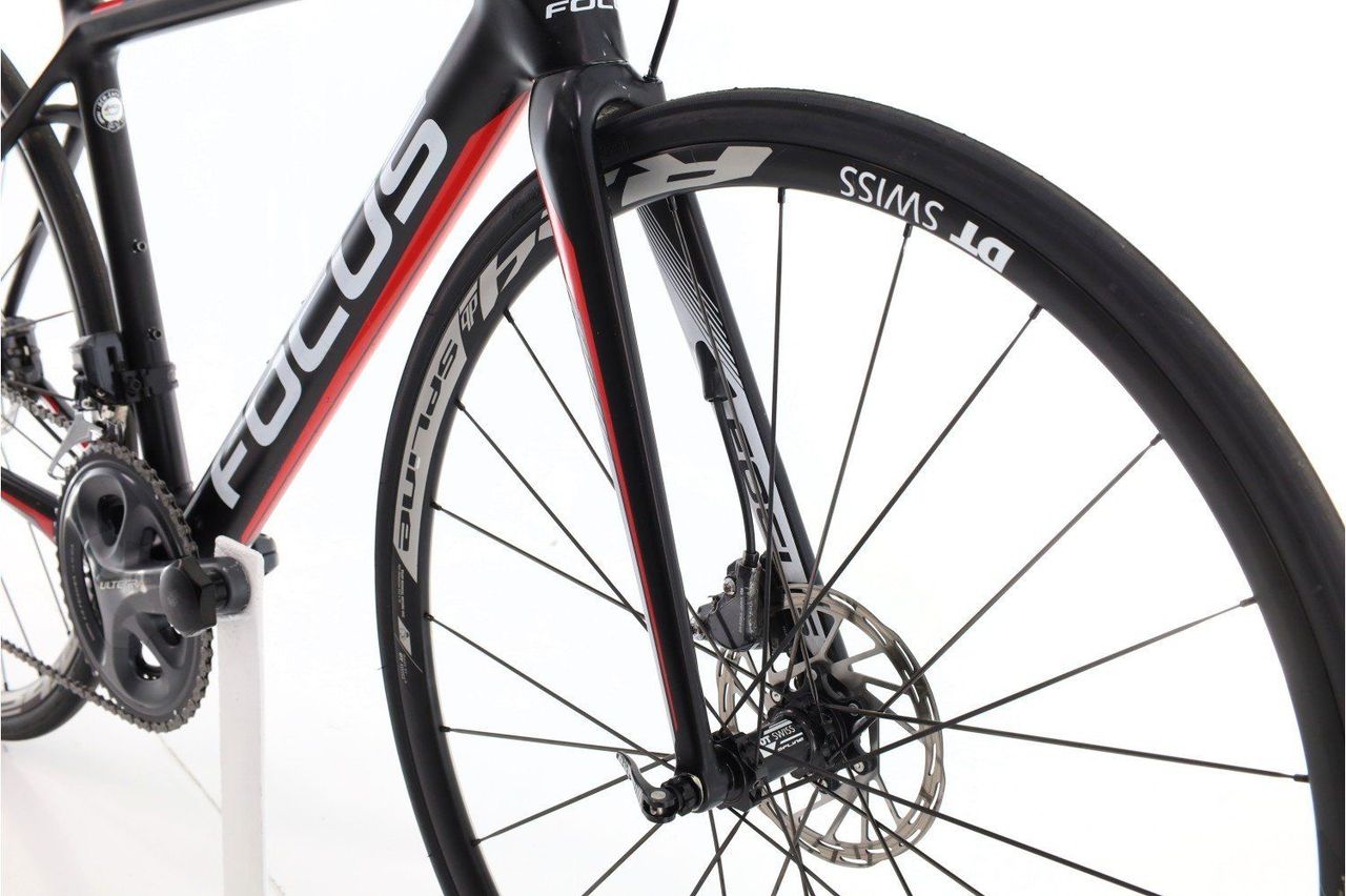 Vélos de route Focus IZALCO RACE Disc Ultegra