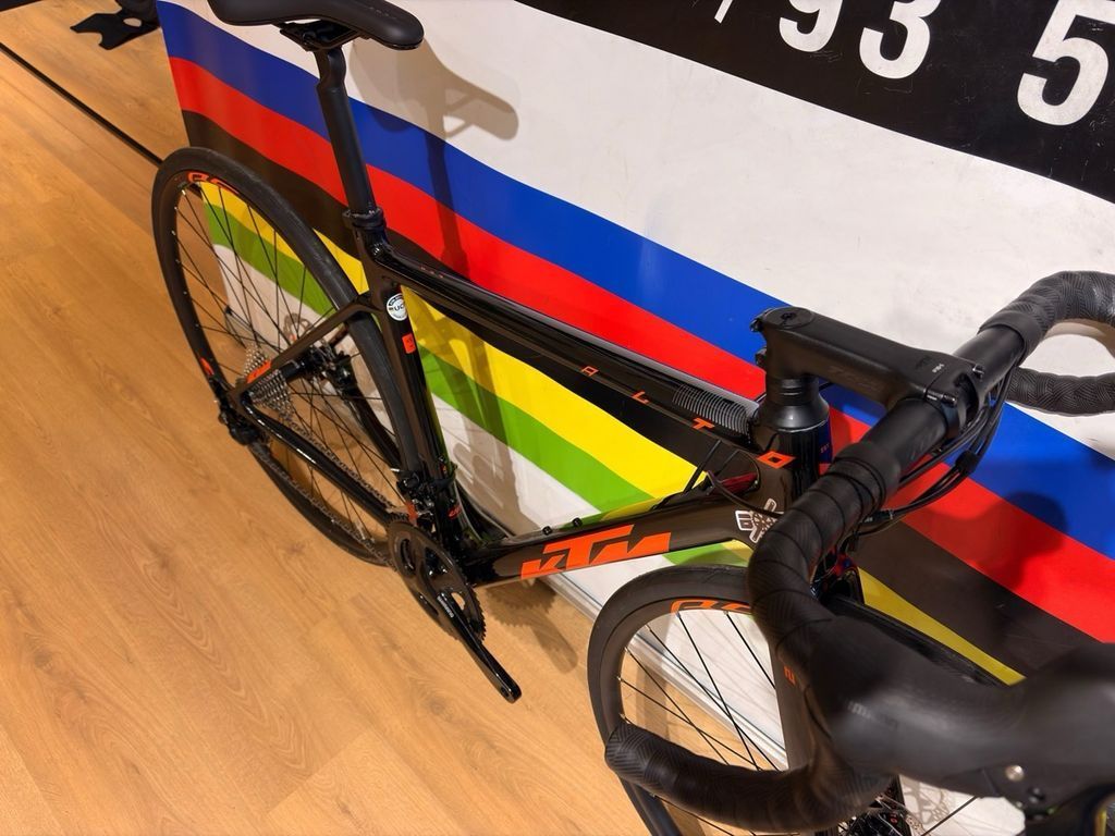 Porte-bouteille KTM Ultra-léger 24 G – Noir/orange, Plastique, Avec Logo – Compatible Vélo