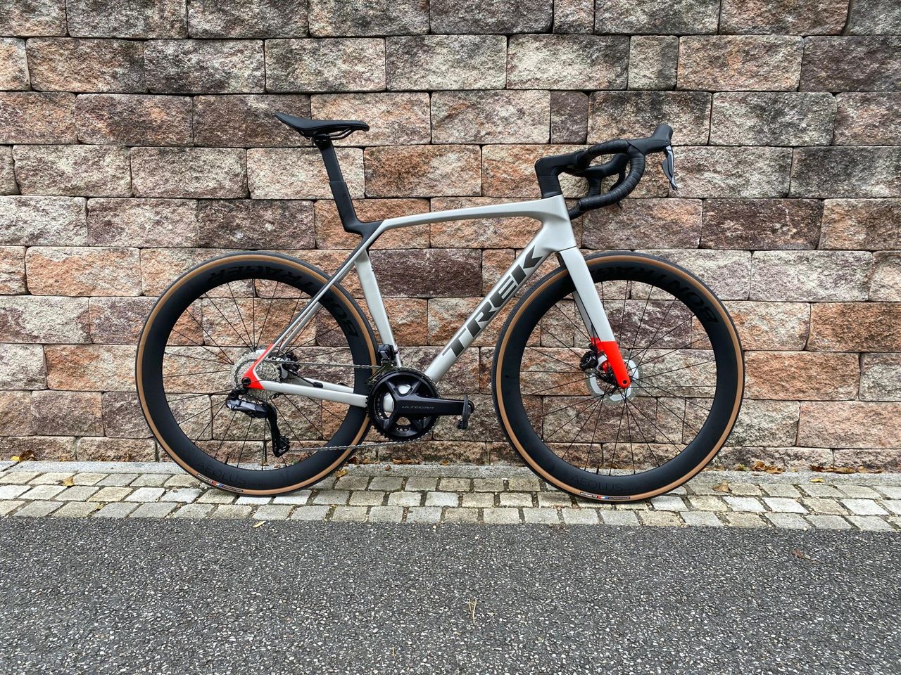 Vélo de route Trek Madone Sl Gen